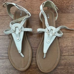 sandals size 9.5